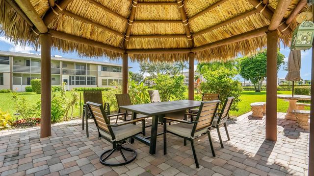 239 Windsor K, West Palm Beach, FL 33417