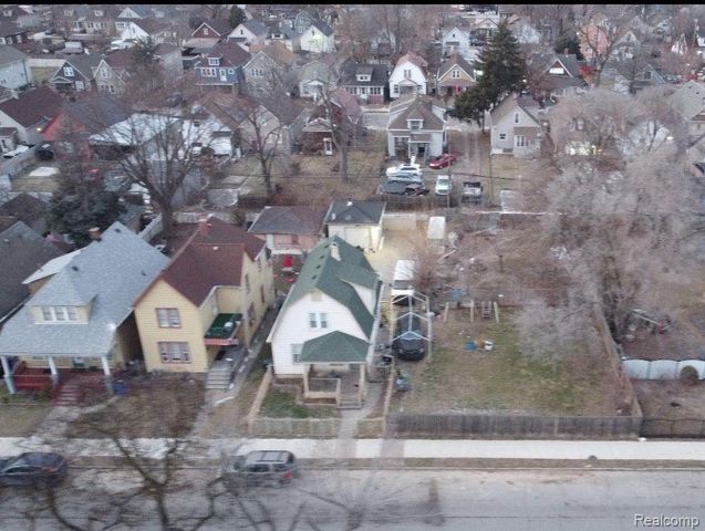 8774 Chamberlain Street, Detroit, MI 48209