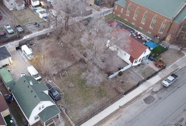 8774 Chamberlain Street, Detroit, MI 48209