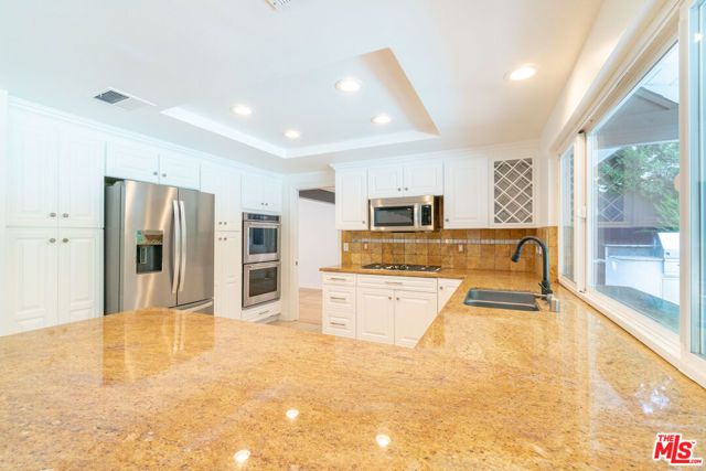 4220 Towhee Drive, Calabasas, CA 91302