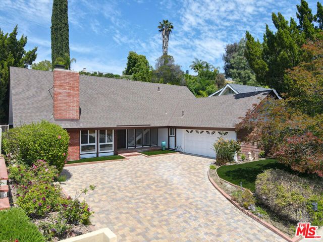 4220 Towhee Drive, Calabasas, CA 91302