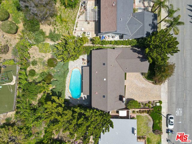 4220 Towhee Drive, Calabasas, CA 91302