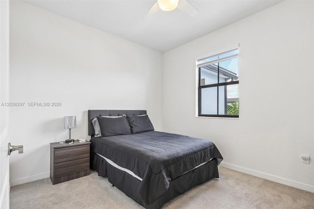 592 NW 203rd Ter, Miami Gardens, FL 33169