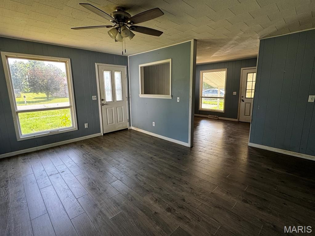 Image 3 of property listing at 110 Navajo Street, Piedmont, MO 63957