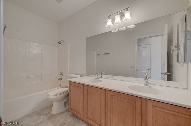 2556 Chateau Clermont Street, Henderson, NV 89044