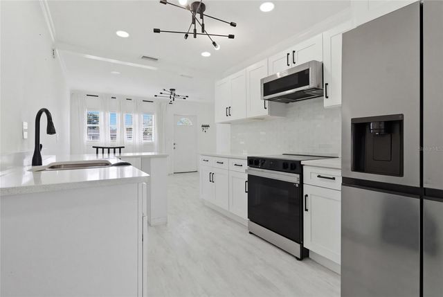 4930 ELDORADO DRIVE, Tampa, FL 33615