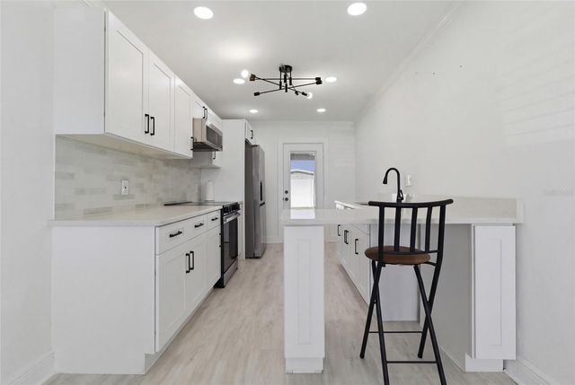 4930 ELDORADO DRIVE, Tampa, FL 33615