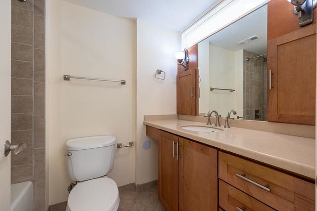 66 Monroe Ave Apt 504, Memphis, TN 38103