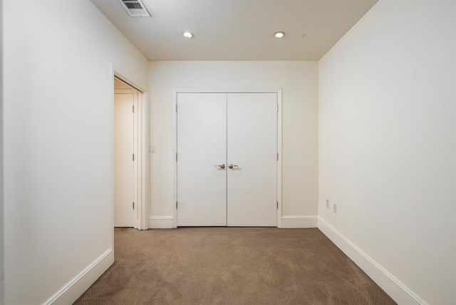 66 Monroe Ave Apt 504, Memphis, TN 38103