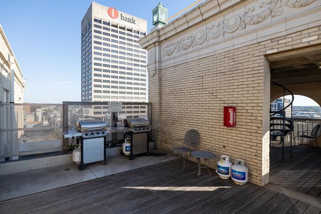 66 Monroe Ave Apt 504, Memphis, TN 38103