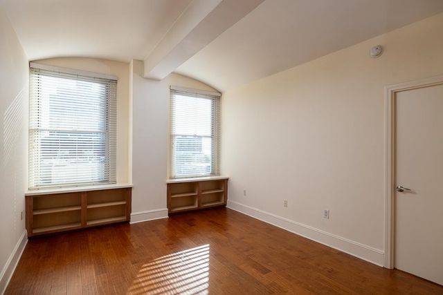 66 Monroe Ave Apt 504, Memphis, TN 38103