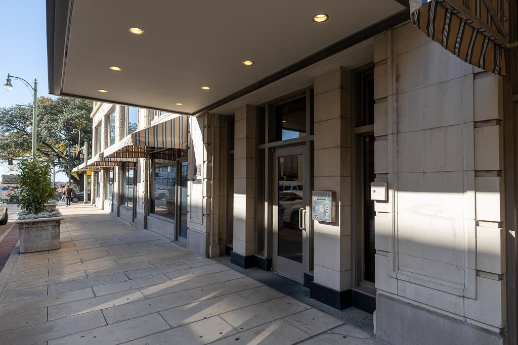 66 Monroe Ave Apt 504, Memphis, TN 38103