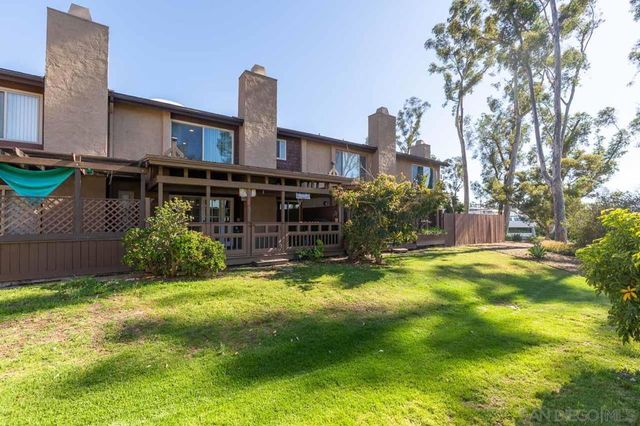 9758 Caminito Doha, San Diego, CA 92131