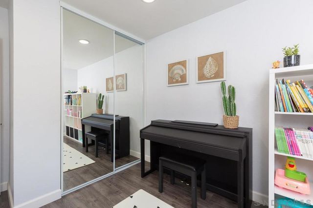 9758 Caminito Doha, San Diego, CA 92131