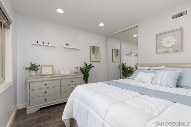 9758 Caminito Doha, San Diego, CA 92131