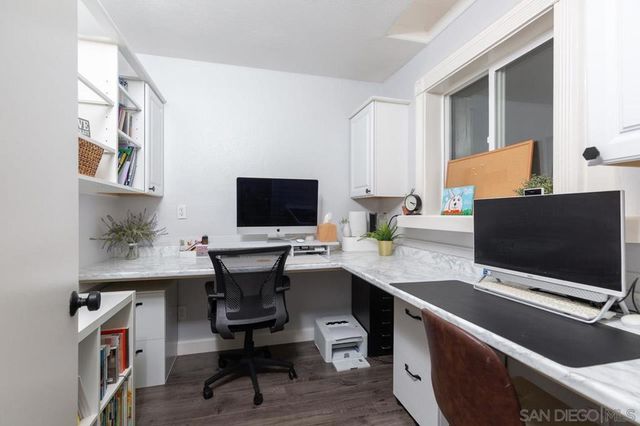 9758 Caminito Doha, San Diego, CA 92131