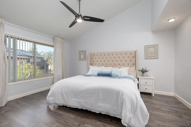 9758 Caminito Doha, San Diego, CA 92131