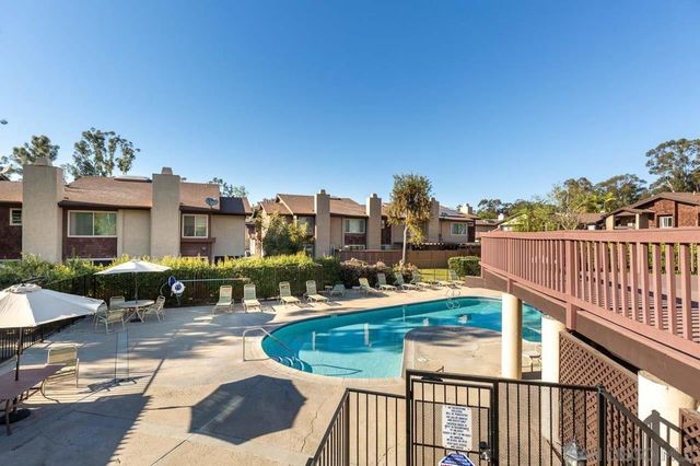 9758 Caminito Doha, San Diego, CA 92131