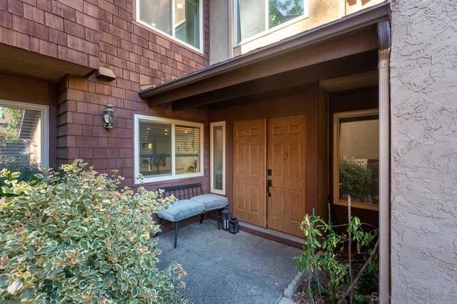 9758 Caminito Doha, San Diego, CA 92131