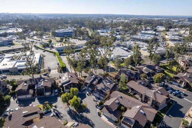 9758 Caminito Doha, San Diego, CA 92131