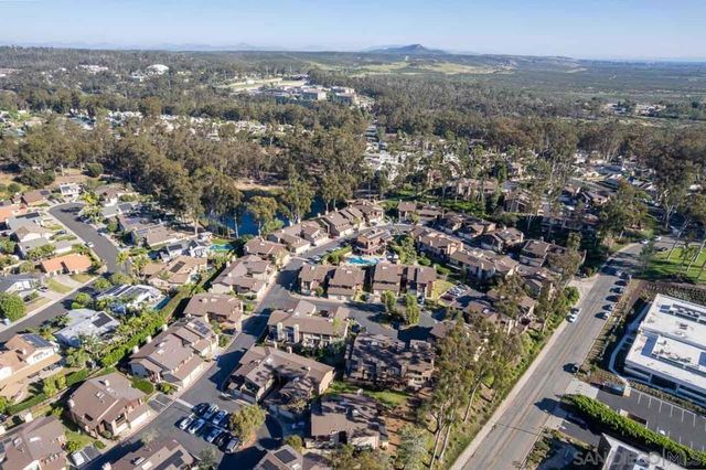 9758 Caminito Doha, San Diego, CA 92131