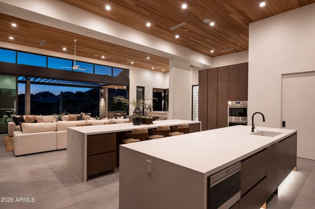 10801 E HAPPY VALLEY Road 131, Scottsdale, AZ 85255