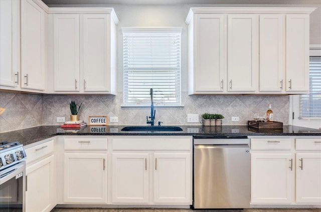 312 Triumph RD, Buda, TX 78610