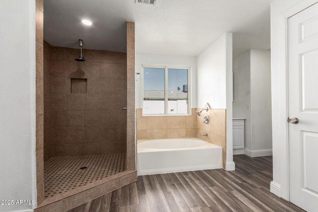 8052 W PIERSON Street, Phoenix, AZ 85033