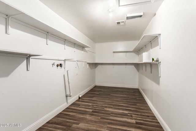 8052 W PIERSON Street, Phoenix, AZ 85033