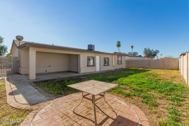 8052 W PIERSON Street, Phoenix, AZ 85033