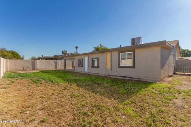 8052 W PIERSON Street, Phoenix, AZ 85033