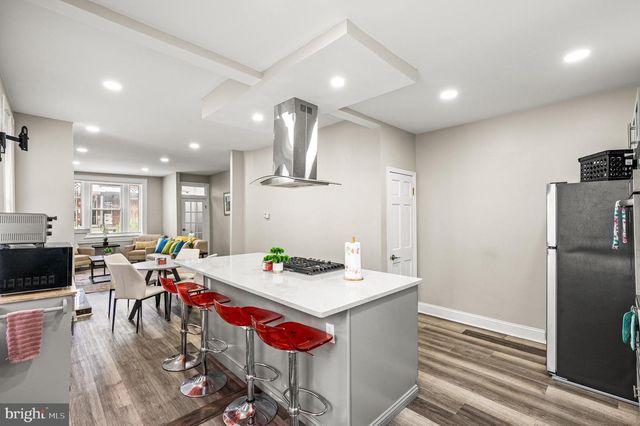 930 N 30TH ST, Philadelphia, PA 19130