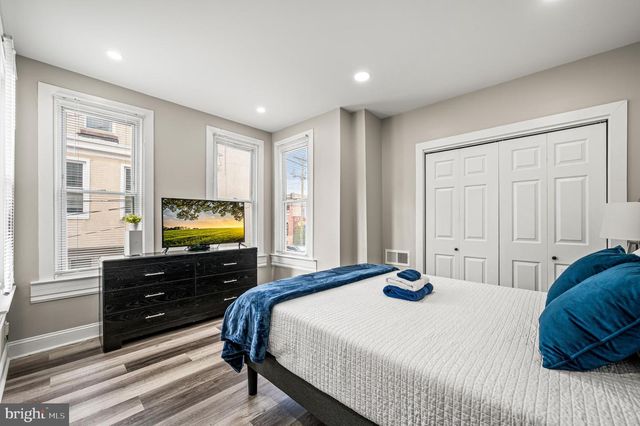 930 N 30TH ST, Philadelphia, PA 19130