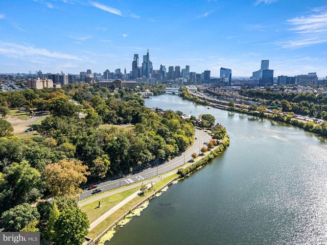 930 N 30TH ST, Philadelphia, PA 19130