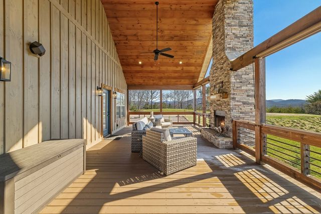 102 High Meadows Trail, Morganton, GA 30560