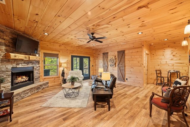 102 High Meadows Trail, Morganton, GA 30560