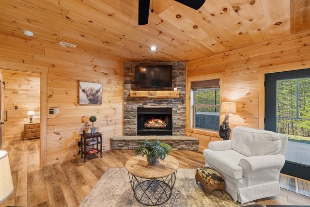 102 High Meadows Trail, Morganton, GA 30560