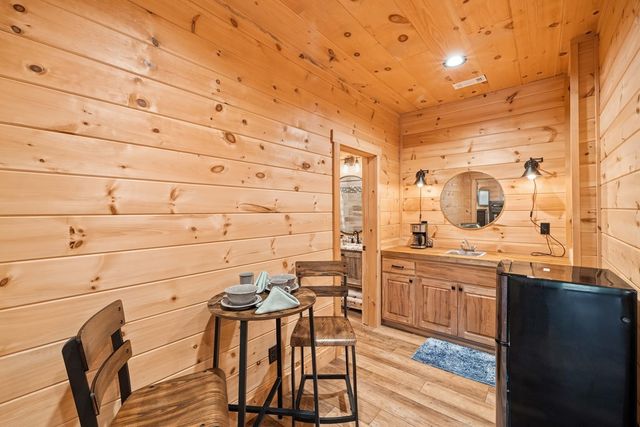 102 High Meadows Trail, Morganton, GA 30560