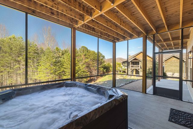 102 High Meadows Trail, Morganton, GA 30560