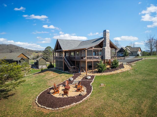 102 High Meadows Trail, Morganton, GA 30560