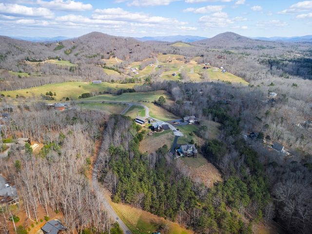 102 High Meadows Trail, Morganton, GA 30560