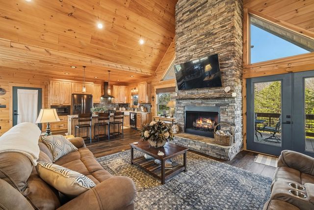 102 High Meadows Trail, Morganton, GA 30560