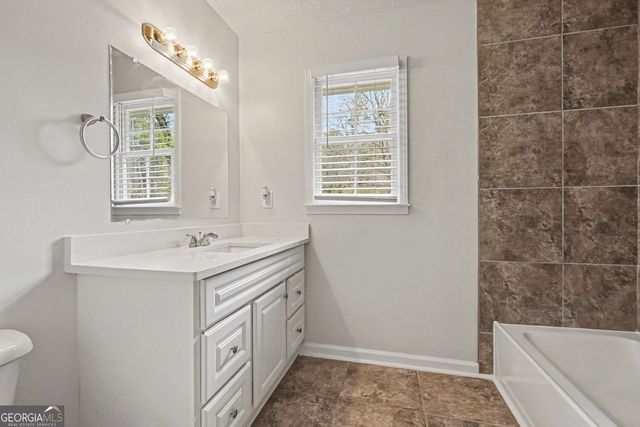 175 Woodsong Drive, Fayetteville, GA 30214