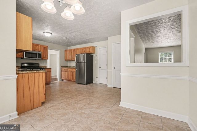 175 Woodsong Drive, Fayetteville, GA 30214