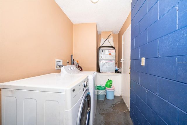 6733 MERITMOOR CIRCLE, Orlando, FL 32818