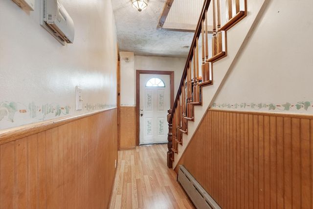 102 Canton St, Fitchburg, MA 01420