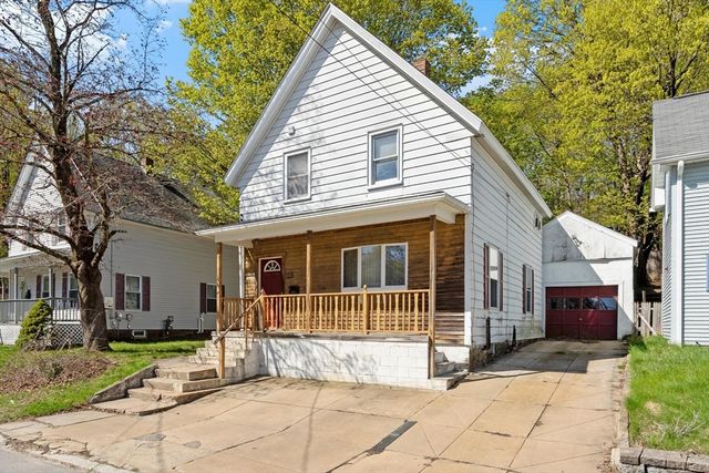 102 Canton St, Fitchburg, MA 01420