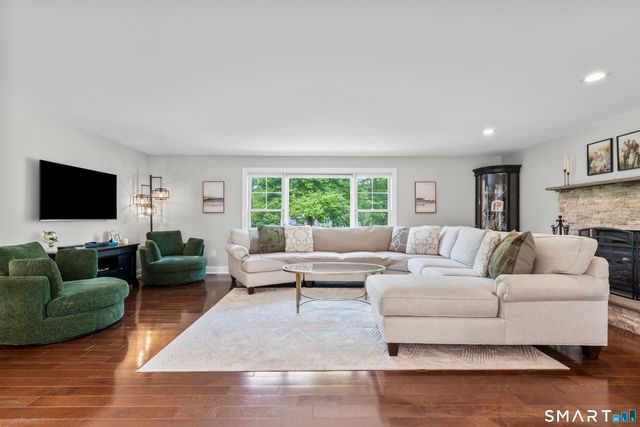 50 Wagner Drive, Hamden, CT 06518