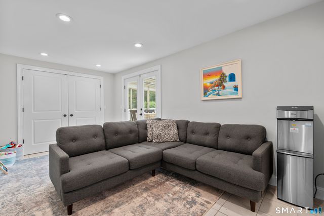 50 Wagner Drive, Hamden, CT 06518