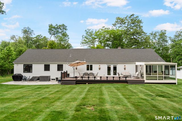50 Wagner Drive, Hamden, CT 06518